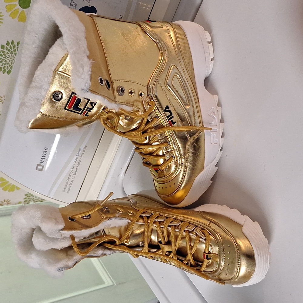 Fila shoe boots sz 5